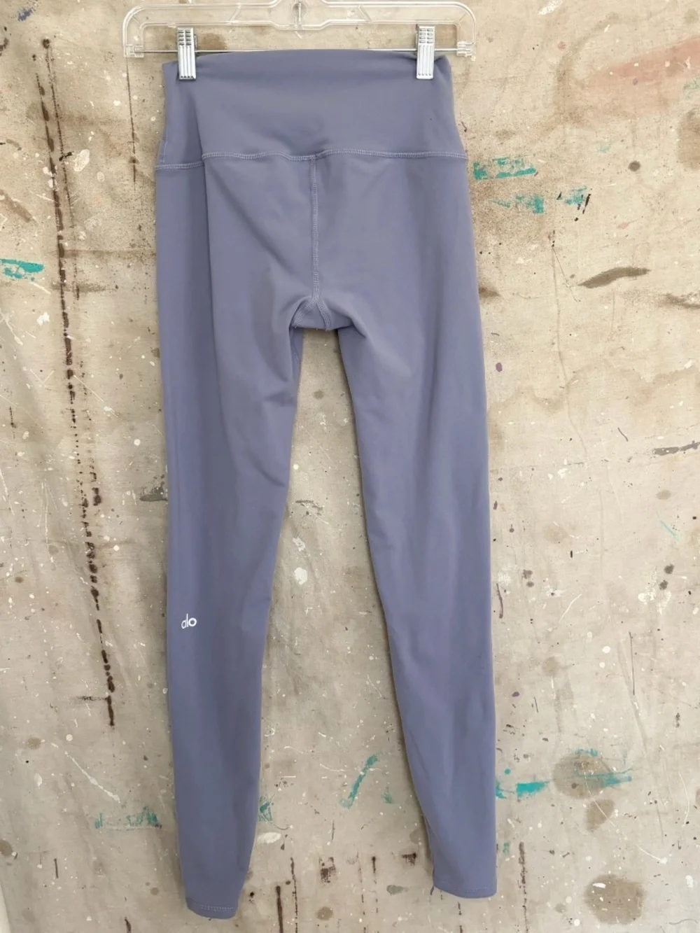 Alo Yoga High-Waist Airbrush Legging in Fog
